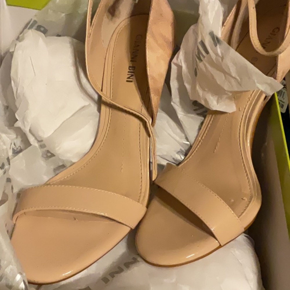 Gianvito Rossi Nude Heeled Sandals